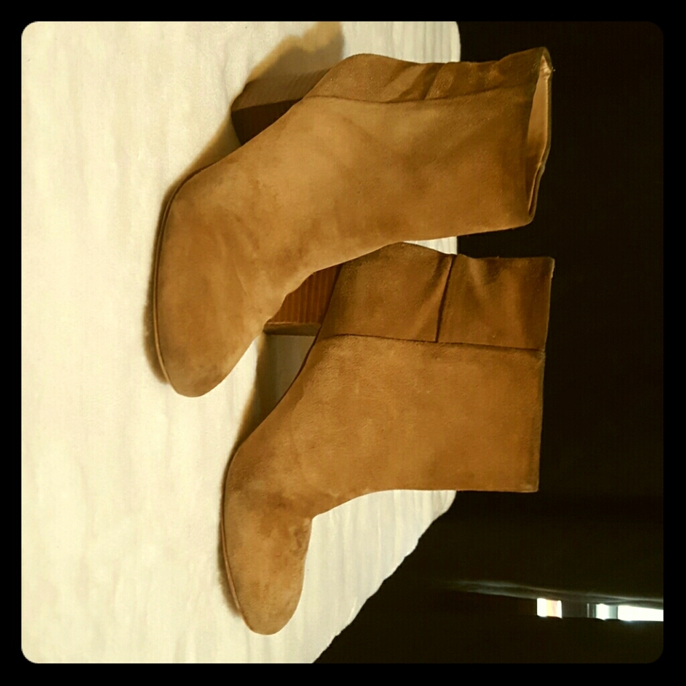 ☆Banana Republic☆ 7 1/2 W US Leather Boots